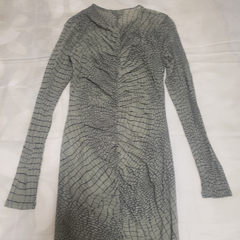 Guess Elegant Green Patterned Dress 🌺 - Picture 4 of 5